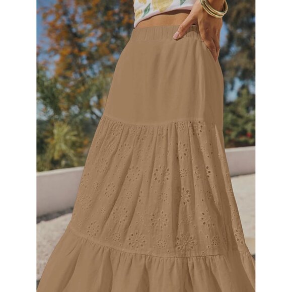 Versatile Long Bohemian Maxi Skirt - Elegant Ruffles & Crochet for All Occasions - Picture 3 of 5